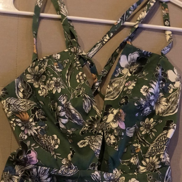 Mini dress with keyhole and unique straps! - Picture 3 of 6